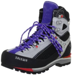 Bergschuhe richtig binden