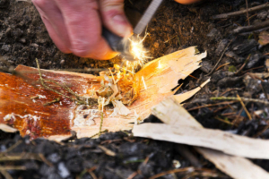 Feuerstahl mit Klappmesser
